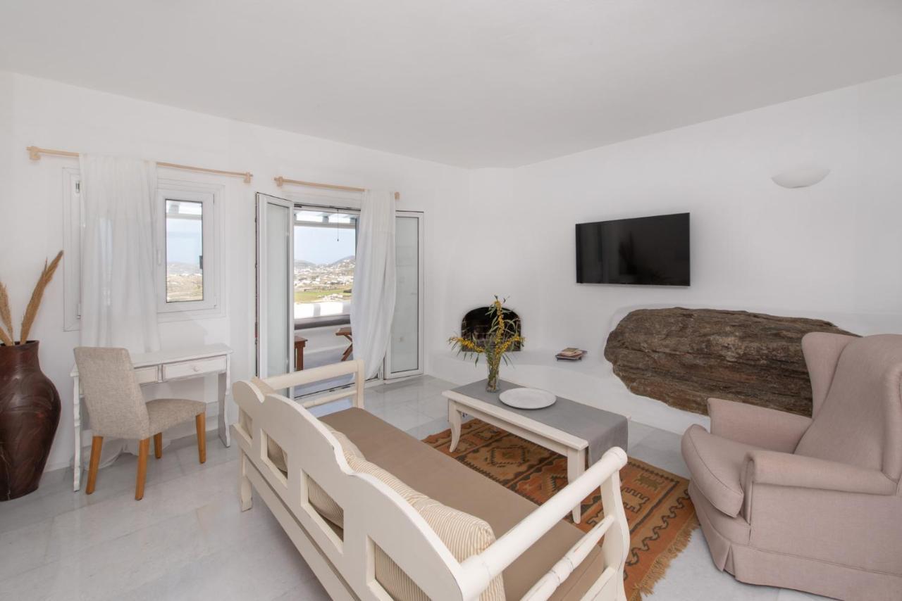 Villa Mira Paros - Luxury Suites ภายนอก รูปภาพ