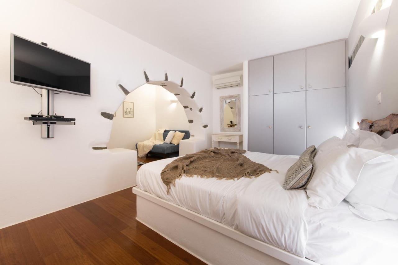 Villa Mira Paros - Luxury Suites ภายนอก รูปภาพ